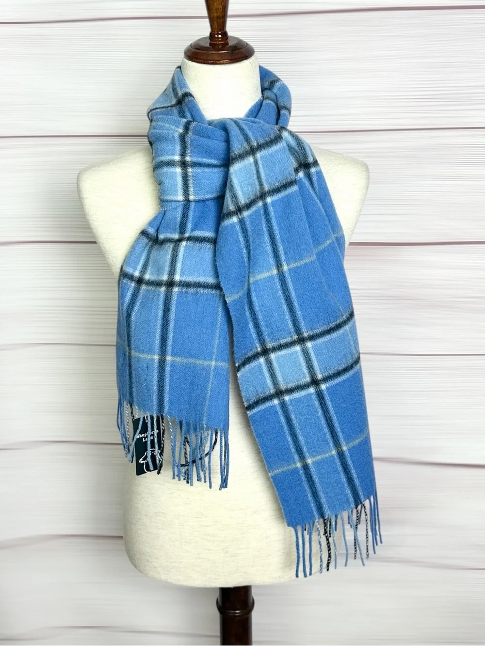 NWT Shepherds Land Lambswool Blue Tartan Plaid Fringe Scarf Women's Men's
